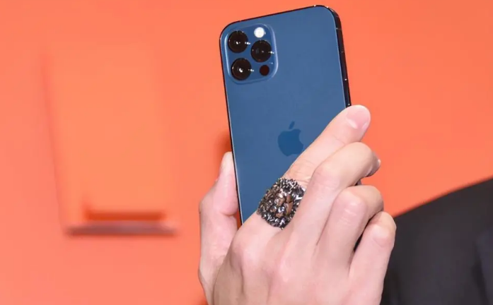 和县苹果手机维修分享iPhone12系列重启方法教程 